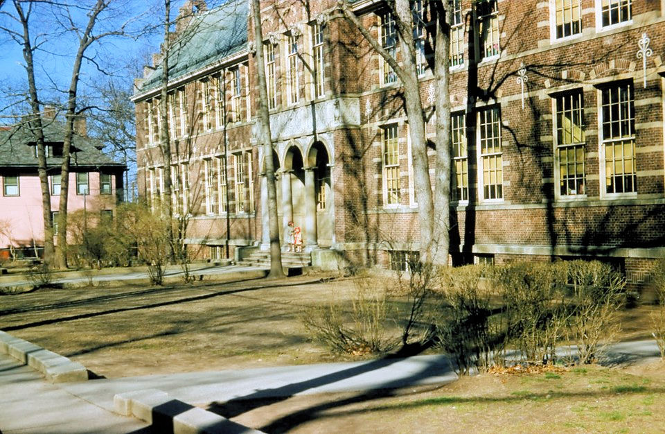 ridgestreetschool101950s.jpg